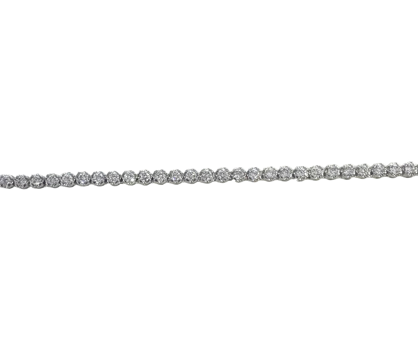 CI 14K White Gold pendant featuring a 2.73 ct lab-grown round diamond.