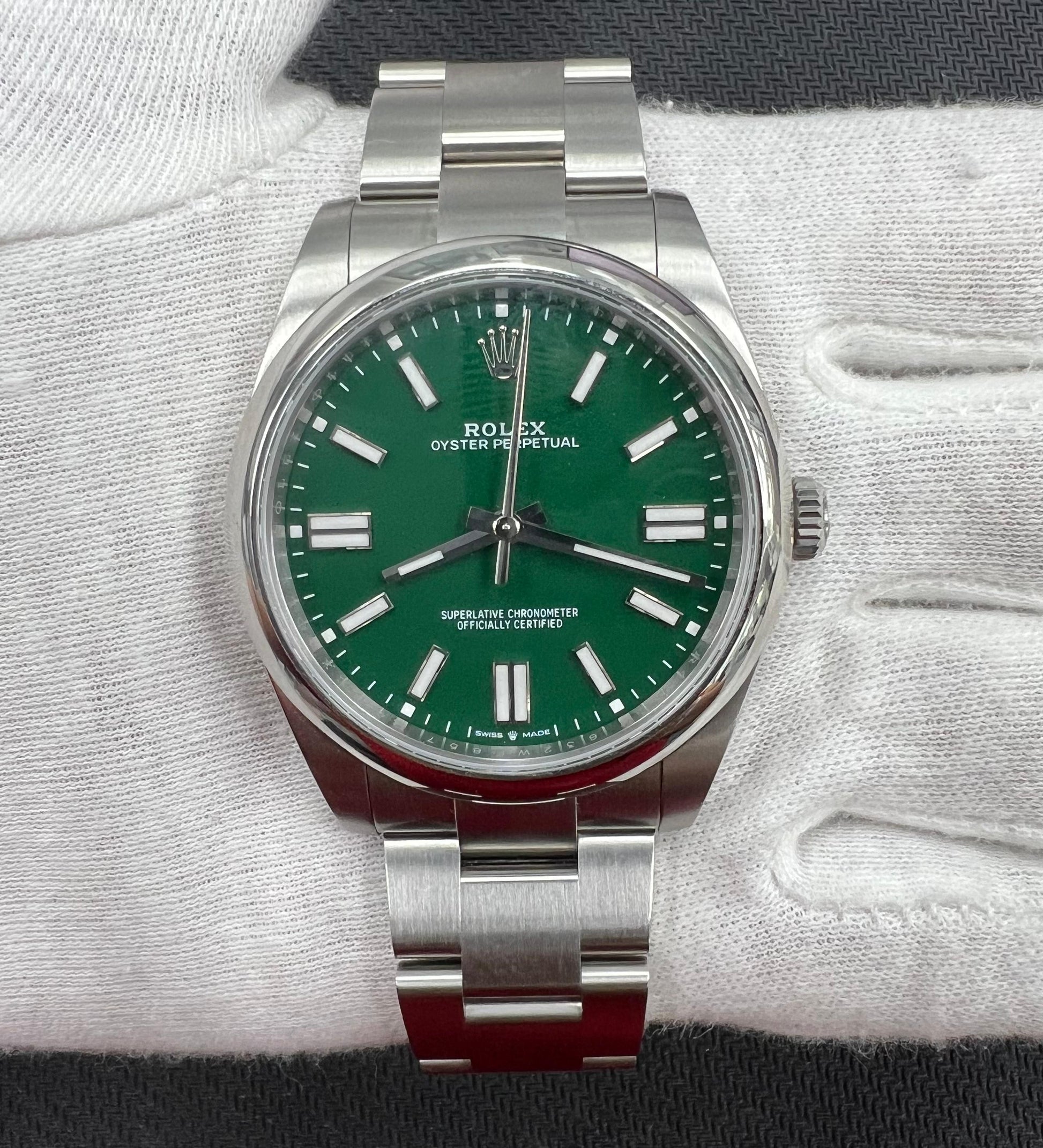 Rolex OYSTER PERPETUAL 124300