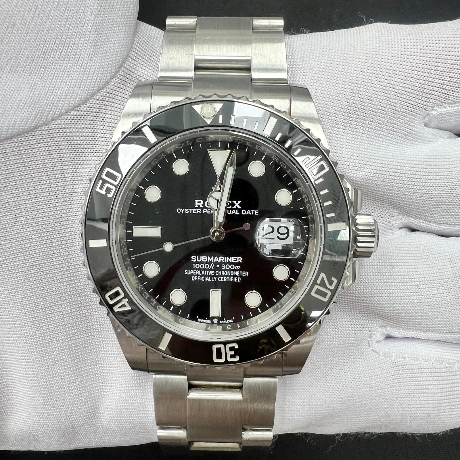 Rolex SUBMARINER DATE 126610LN