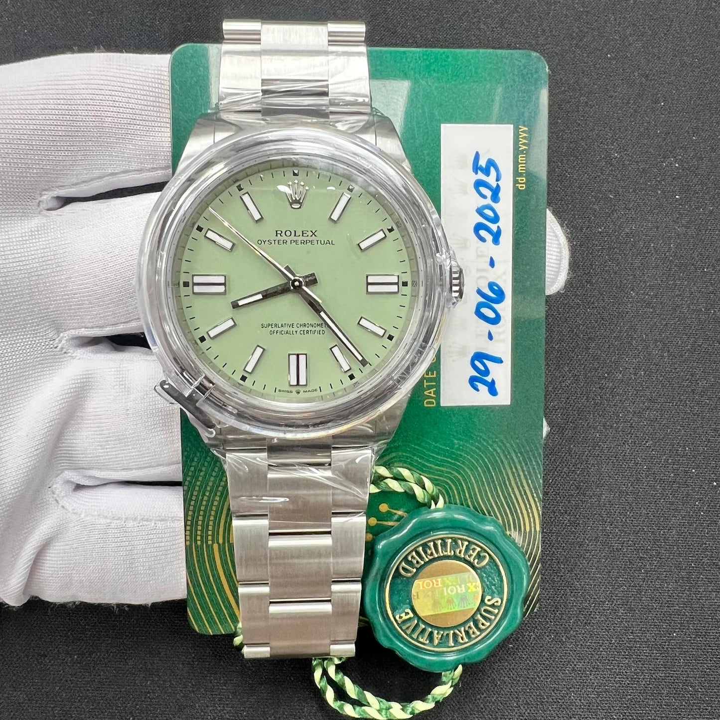 Pre-Owned Rolex OYSTER PERPETUAL 134300