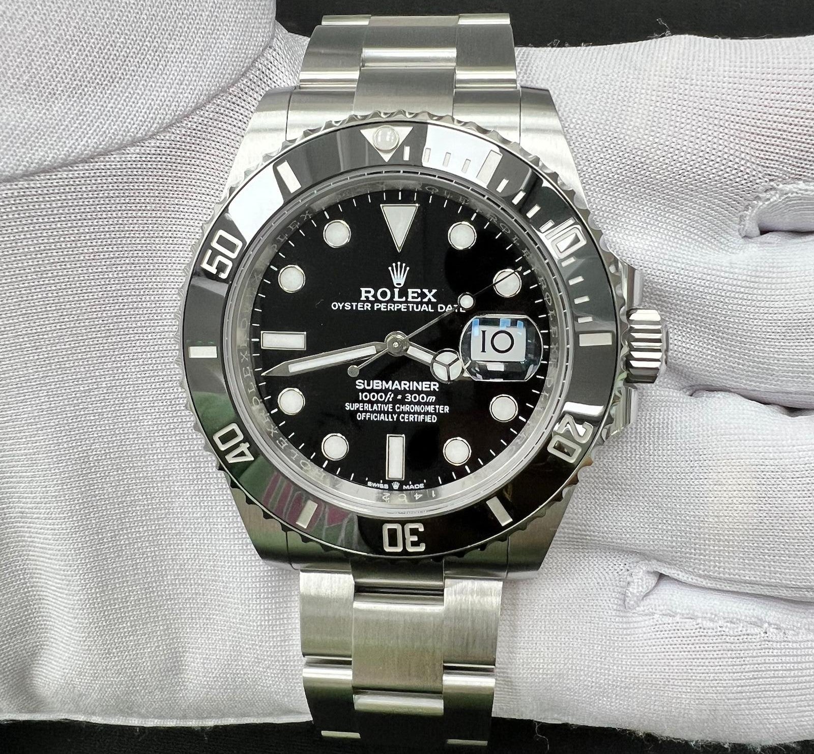 ROLEX SUBMARINER DATE - View 1