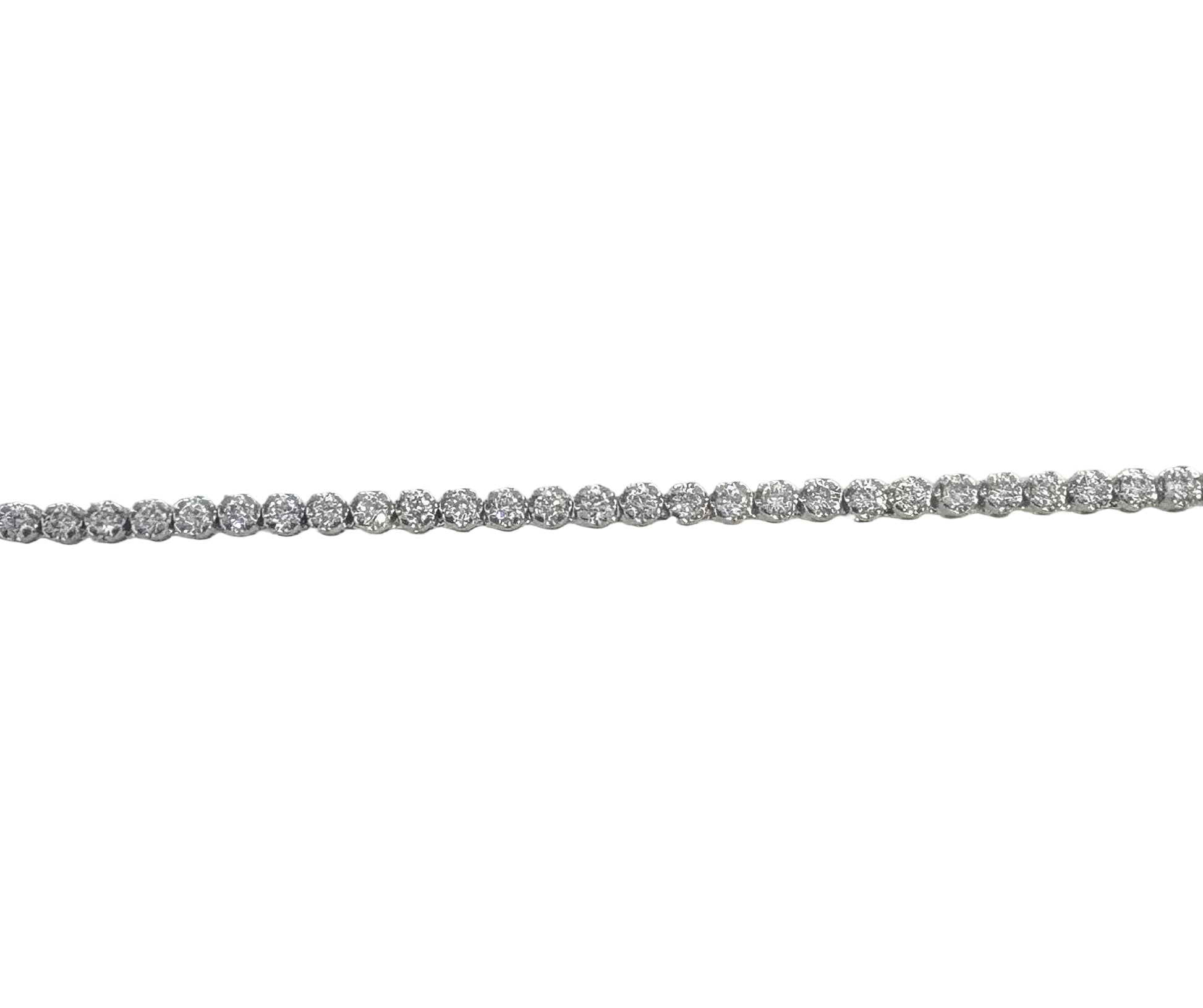 CI 14K White Gold pendant featuring a 2.73 ct lab-grown round diamond.