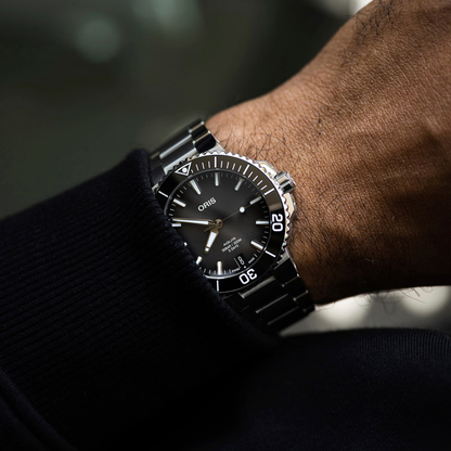 Oris Aquis Date Calibre 400 Stainless Steel Grey Dial Automatic Watch 41.5 mm