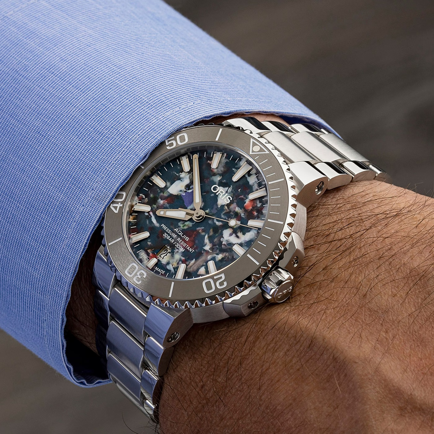 Oris Aquis Date Stainless Steel Multicoloured Dial Automatic Watch 41.5mm