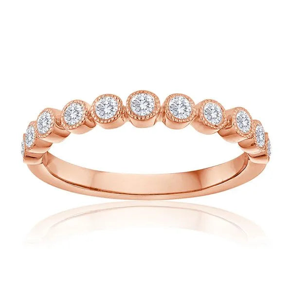This gold 14K Rose' Gold rose wedding band features a pavé style with a pavé setting. The design is accented with diamonds totaling about 0.25 carats.
