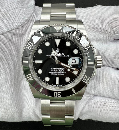 ROLEX SUBMARINER DATE - View 1